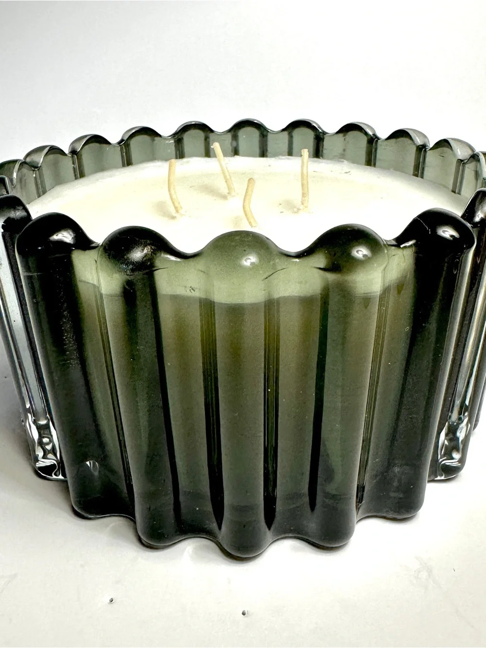 22oz. Hearth & Hand Olive Green Scalloped Glass 4-Lead Free Wick Candle • New - Picture 1 of 3